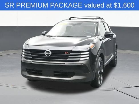 Used 2026 Nissan Kicks SR w/ SR Premium Package FWD image 2
