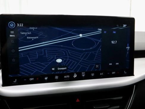 Used 2025 Ford Escape Platinum image 4