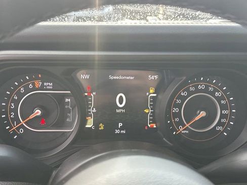 New 2026 Jeep Gladiator Mojave w/ Steel Bumper Group image 24