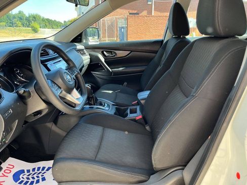 Used 2017 Nissan Rogue S AWD/4WD image 10