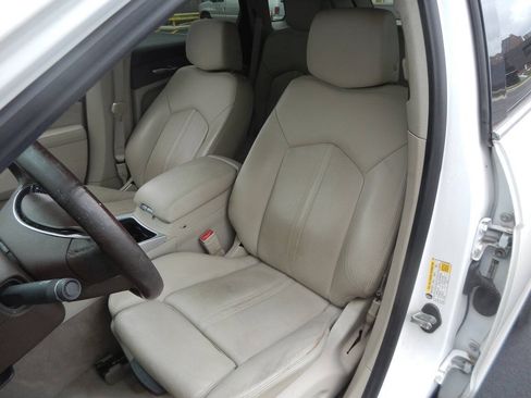 Used 2013 Cadillac SRX Luxury FWD image 29