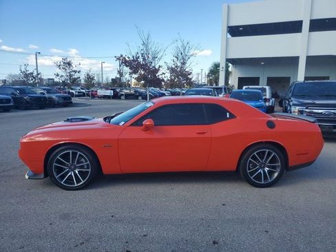 Used 2023 Dodge Challenger R/T w/ Plus Package image 8