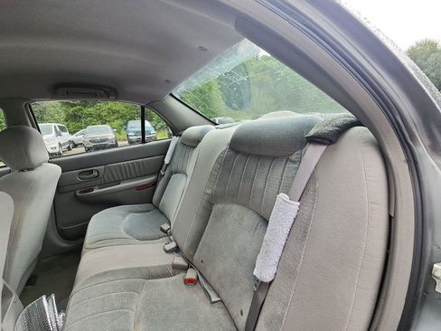 Used 2004 Buick Century Custom FWD image 19