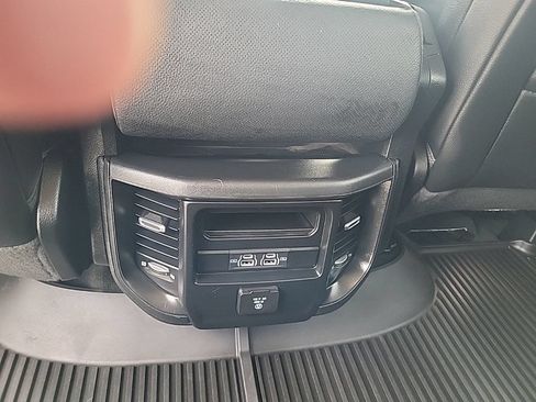 Used 2021 RAM 1500 Laramie AWD/4WD image 18