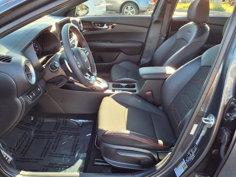 Used 2023 Kia Forte GT image 4