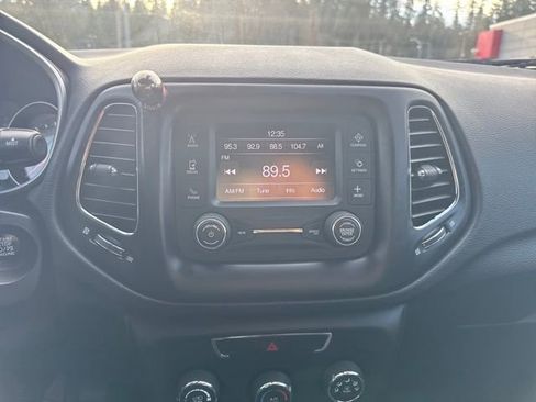 Used 2018 Jeep Compass Sport image 22