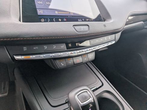 Used 2019 Cadillac XT4 Sport w/ Cold Weather Package image 21