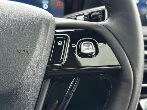 New 2025 Lincoln Corsair Reserve w/ Equipment Group 202A image 25