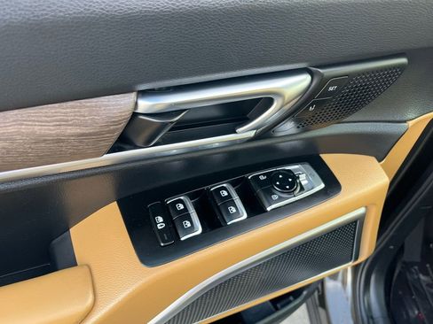 Used 2021 Kia Telluride SX w/ Nightfall Edition Package image 10