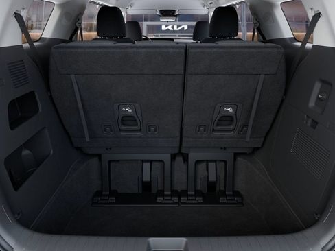 New 2026 Kia Carnival LX FWD image 19