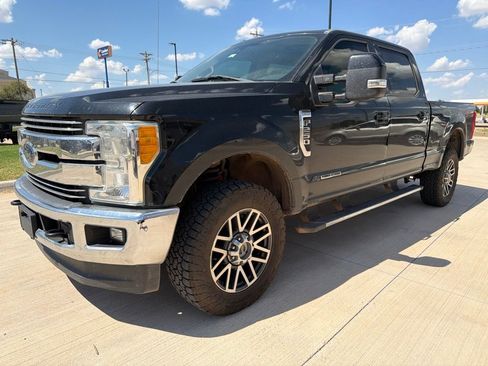 Used 2017 Ford F250 Lariat w/ Lariat Ultimate Package AWD/4WD image 1