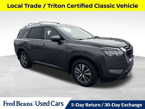 Used 2023 Nissan Pathfinder SL AWD/4WD image 1