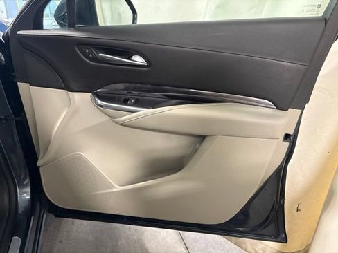 Used 2019 Cadillac XT4 Luxury w/ Cold Weather Package FWD image 41