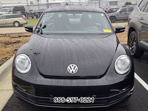 Used 2016 Volkswagen Beetle 1.8T Classic FWD image 12