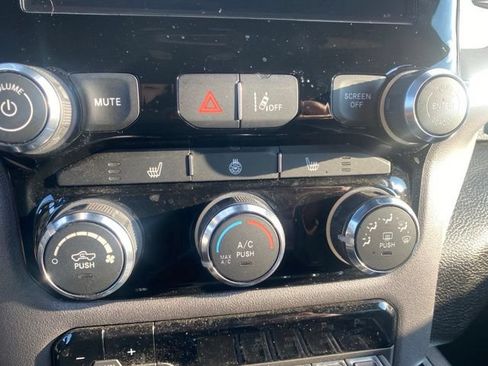 Used 2025 RAM 2500 Big Horn w/ Safety Group AWD/4WD image 8