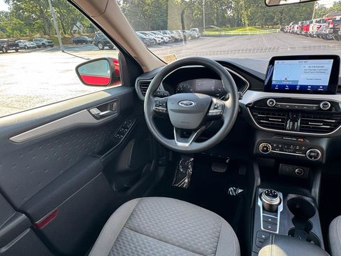 Used 2020 Ford Escape SE FWD image 19