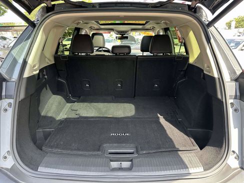Certified 2023 Nissan Rogue Platinum w/ Platinum Premium Package AWD/4WD image 13