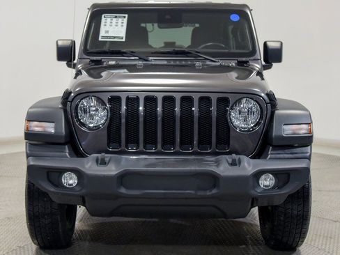 Used 2022 Jeep Wrangler Unlimited Sport image 3