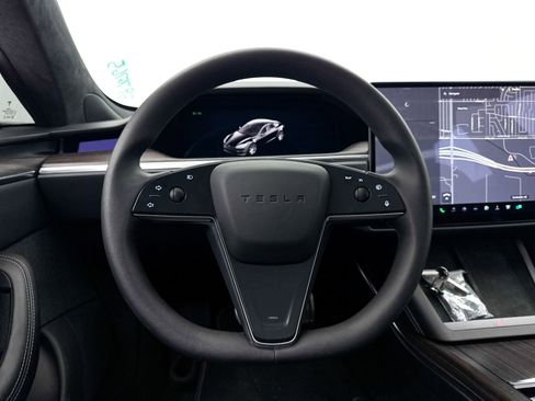 Used 2022 Tesla Model S image 35