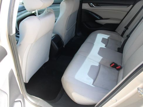 Used 2019 Honda Accord LX image 13
