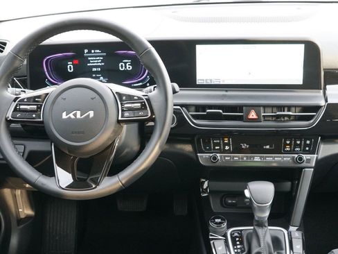 Used 2025 Kia Seltos S AWD/4WD image 25