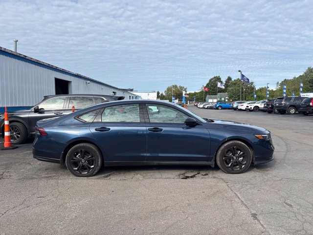 Used 2025 Honda Accord SE image 1