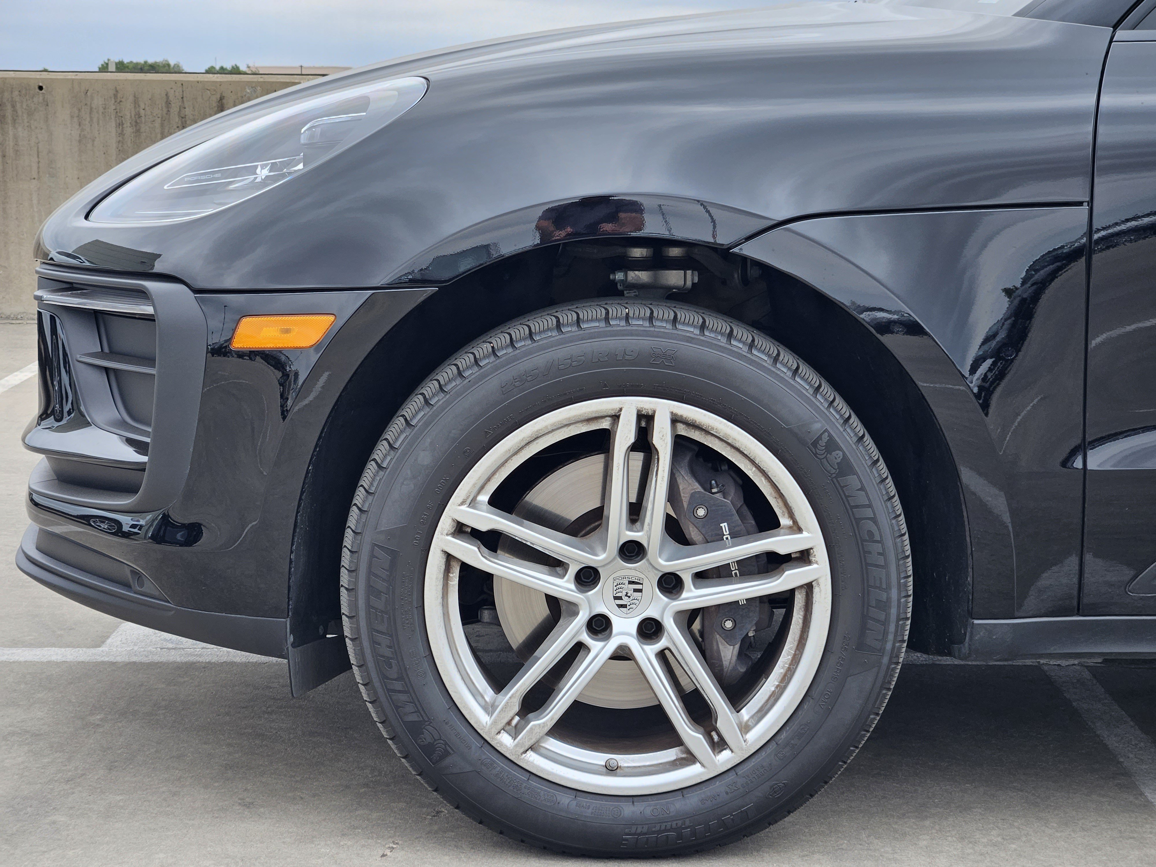 Certified 2026 Porsche Macan AWD/4WD image 13