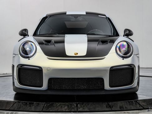 Used 2018 Porsche 911 GT2 RS w/ Weissach Package RWD image 34
