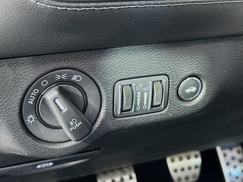 Used 2021 Dodge Challenger R/T Scat Pack w/ Shaker Package RWD image 10