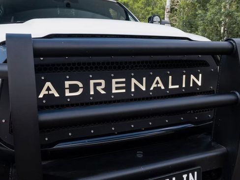 Used 2024 RAM 5500 4x4 Crew Cab image 9