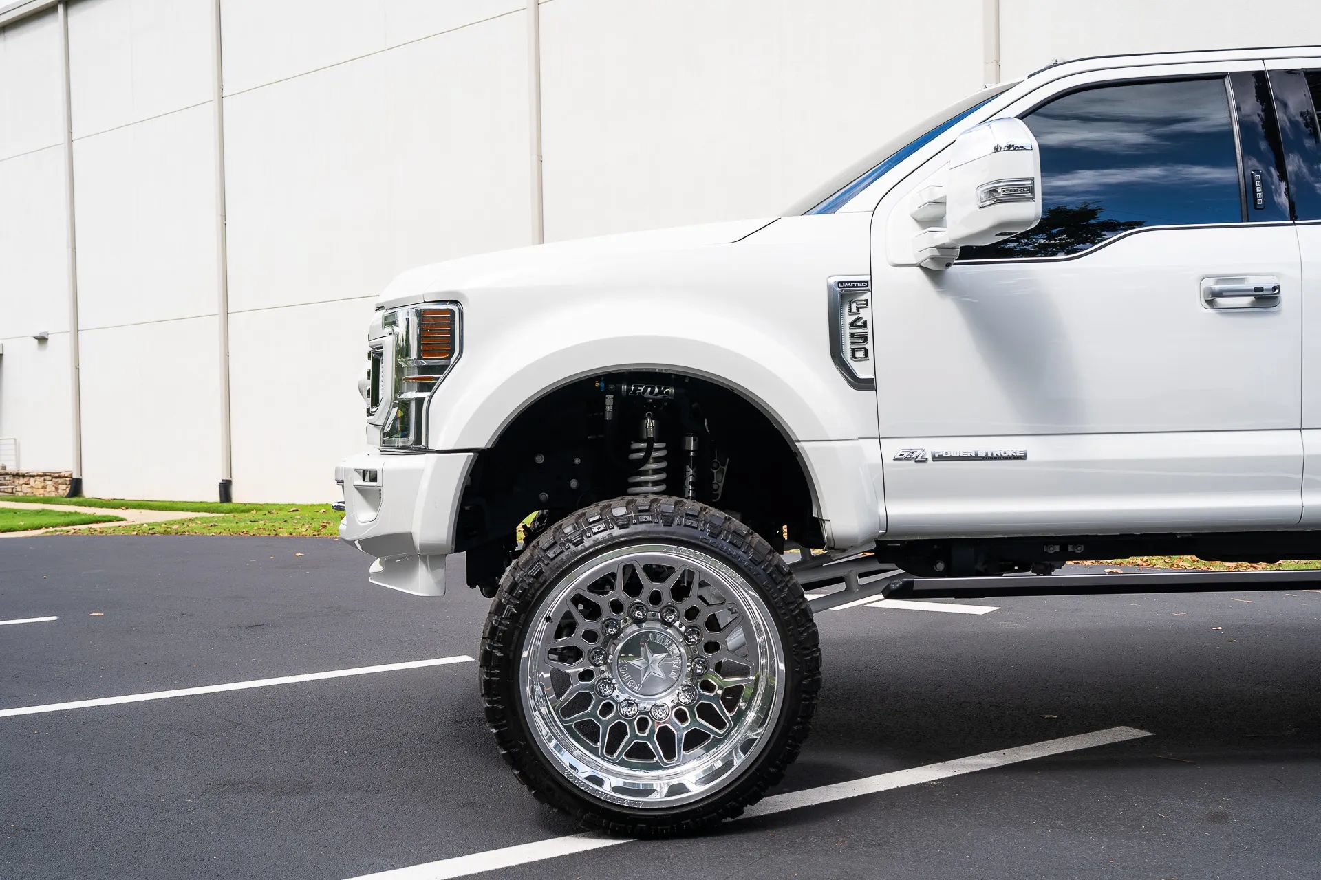 Used 2022 Ford F450 Limited w/ FX4 Off-Road Package AWD/4WD image 4