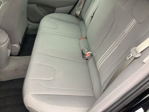 Certified 2025 Hyundai Elantra Blue image 16