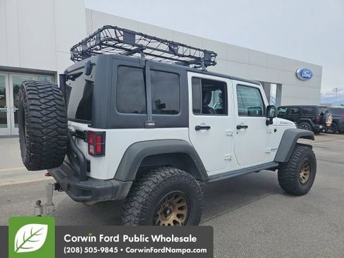 Used 2016 Jeep Wrangler Unlimited Rubicon AWD/4WD image 6