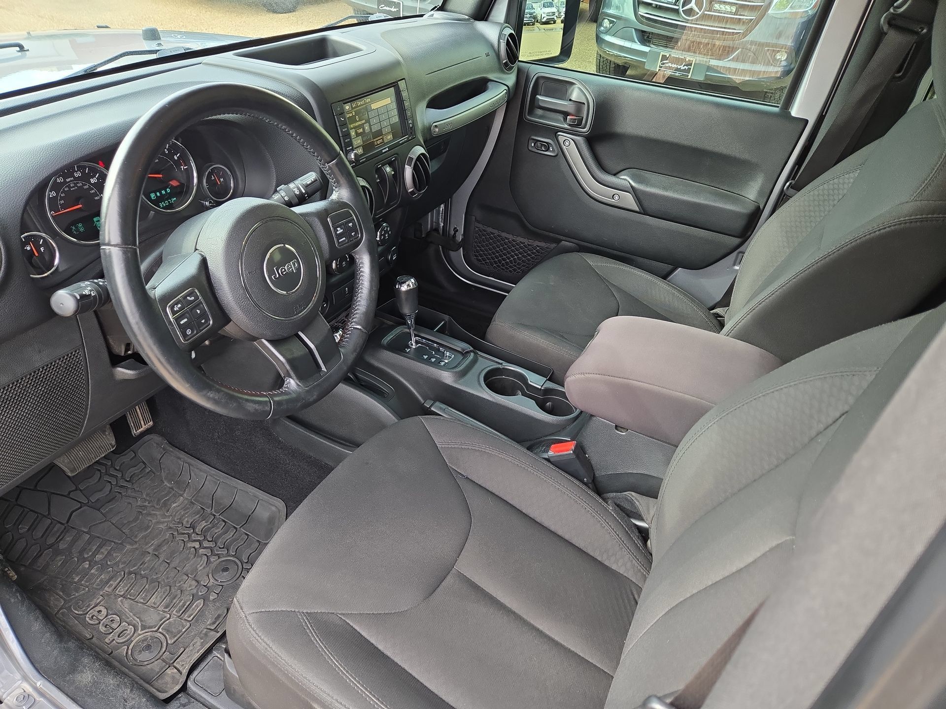 Used 2017 Jeep Wrangler Sport w/ Quick Order Package 24S AWD/4WD image 14