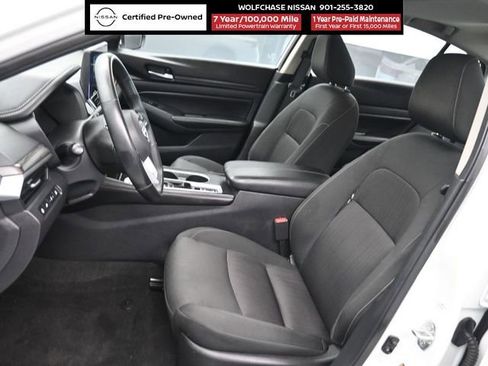 Certified 2025 Nissan Altima 2.5 SV w/ SV Premium Package FWD image 17