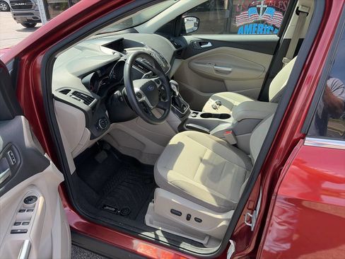 Used 2014 Ford Escape SE image 9