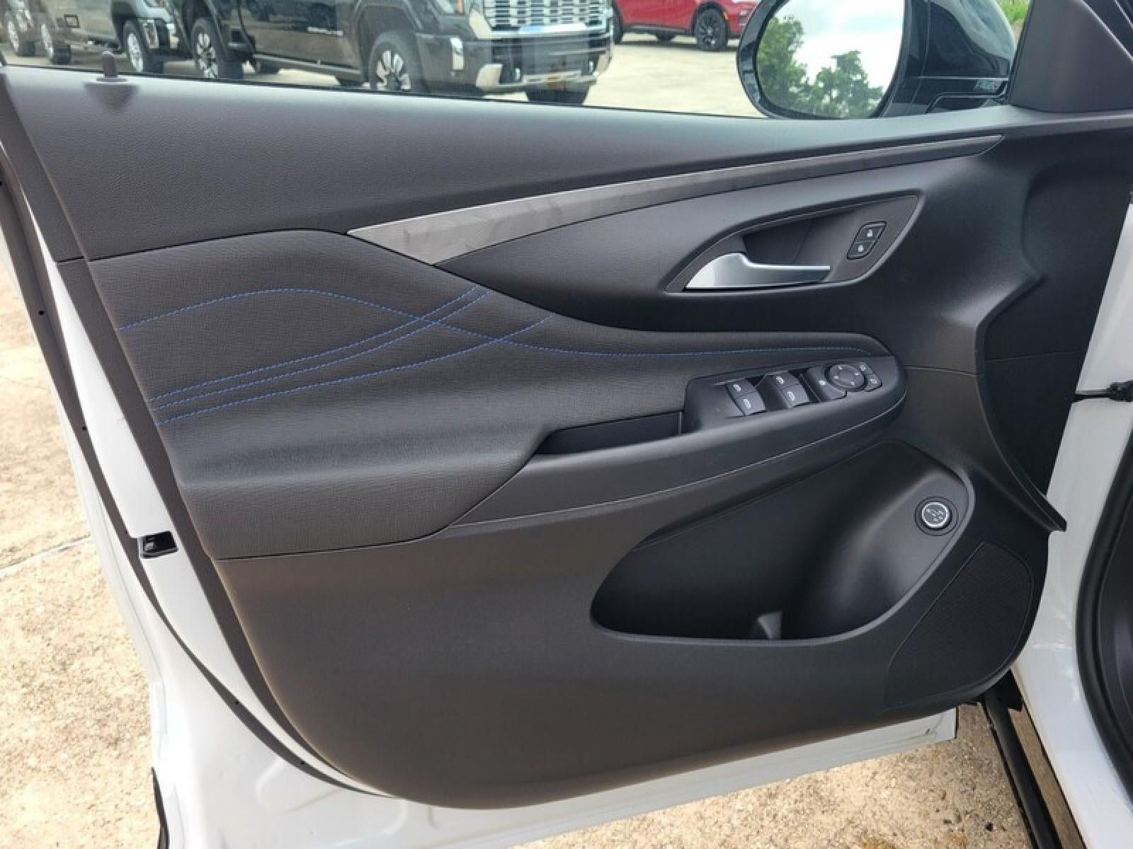 New 2026 Buick Envista Sport Touring w/ Convenience I Package FWD image 13
