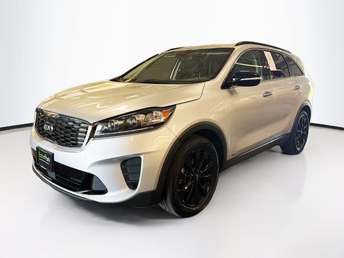 Used 2020 Kia Sorento S AWD/4WD image 3