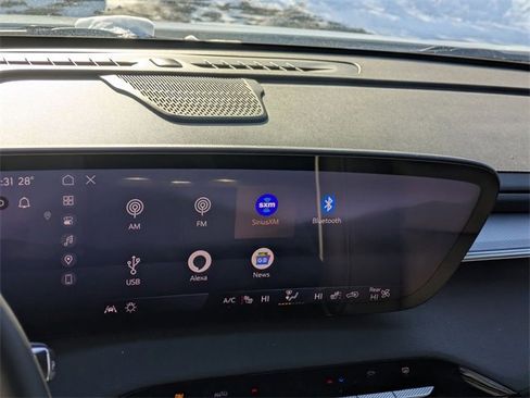 Used 2025 Buick Enclave Sport Touring image 22