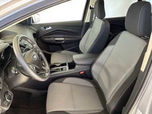 Used 2018 Ford Escape SE w/ Ford Safe & Smart Package image 13