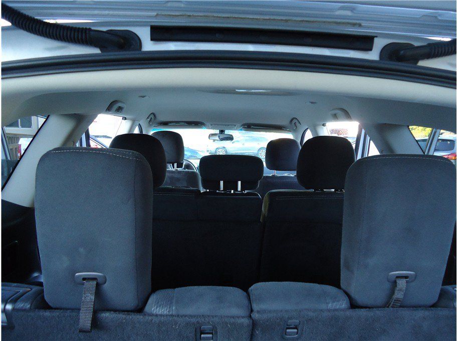Used 2013 Nissan Pathfinder SV AWD/4WD image 18
