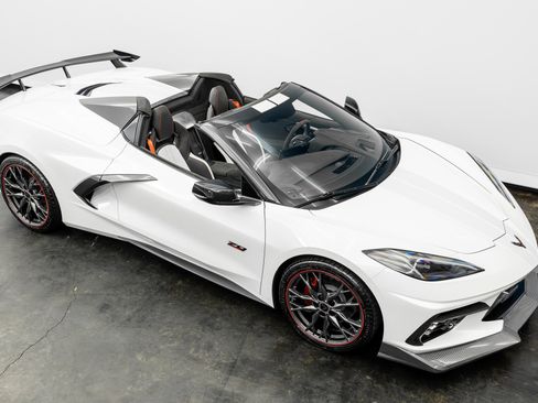 Used 2023 Chevrolet Corvette Stingray Premium Conv RWD image 32