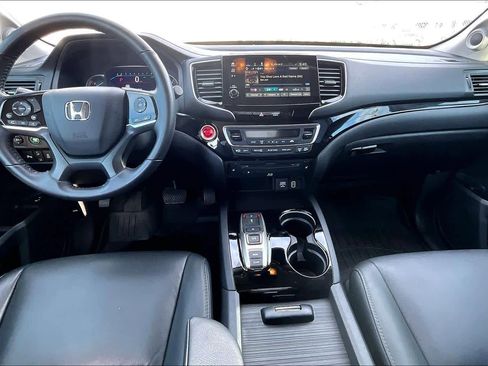 Used 2020 Honda Pilot Touring image 14