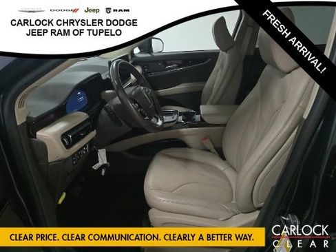 Used 2022 Lincoln Nautilus Reserve AWD/4WD image 6