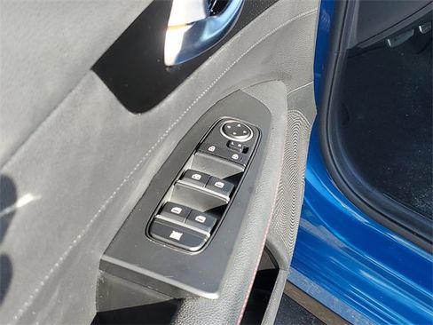 Certified 2022 Kia Forte GT w/ GT2 Package image 17