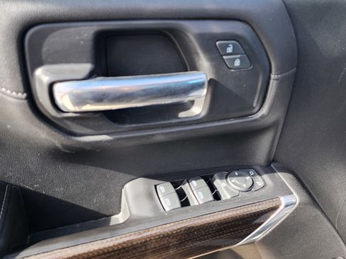 Used 2019 Chevrolet Silverado 1500 LT w/ All-Star Edition image 12