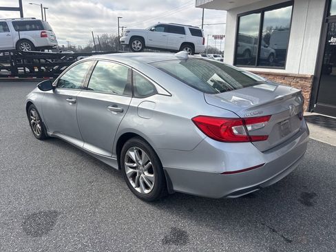 Used 2018 Honda Accord LX image 6