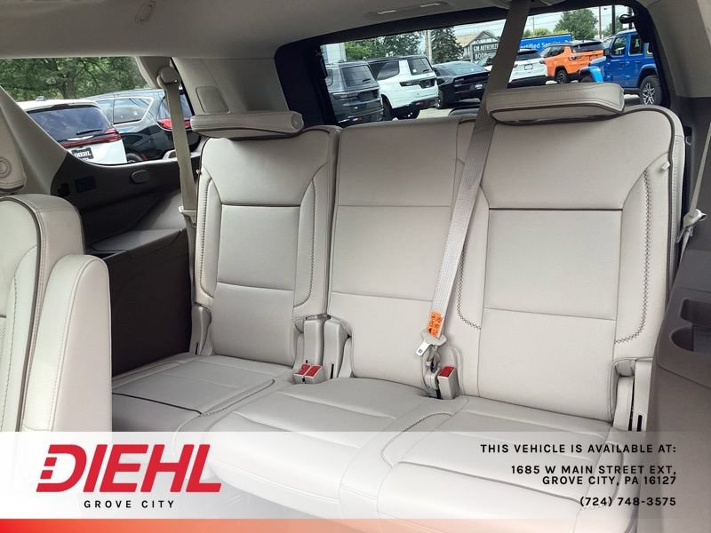 Certified 2022 GMC Yukon Denali w/ Denali Premium Package AWD/4WD image 19