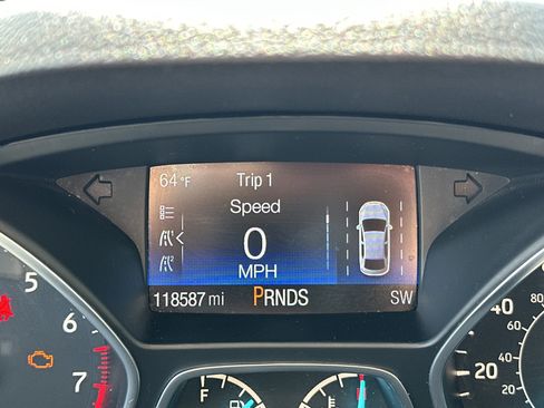 Used 2017 Ford Escape Titanium w/ Equipment Group 301A FWD image 22