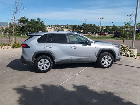 Used 2025 Toyota RAV4 LE AWD/4WD image 9